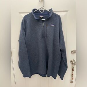 Grey/Blue Patagonia 1/4 zip fleece. Like new. Mens XXL.